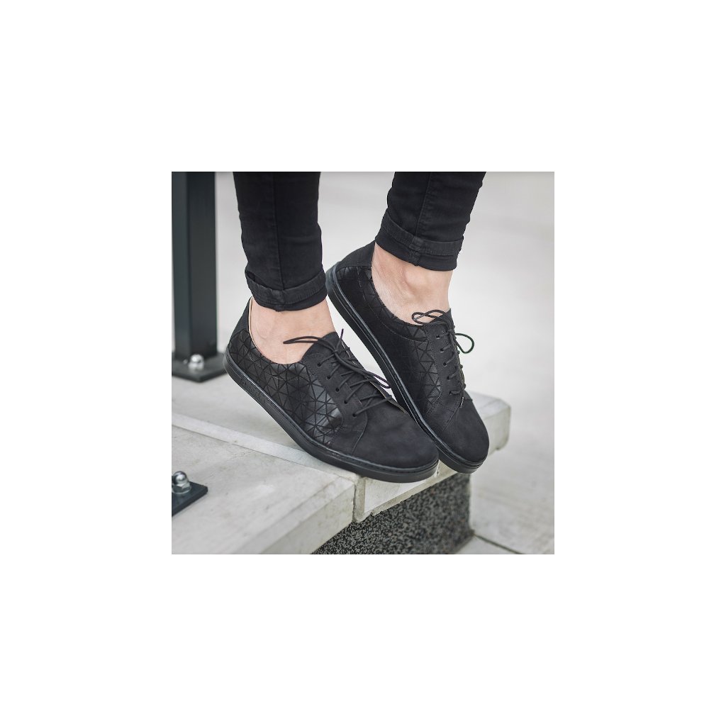 Peerko Classic Triangle Black Barfuß-Halbschuhe