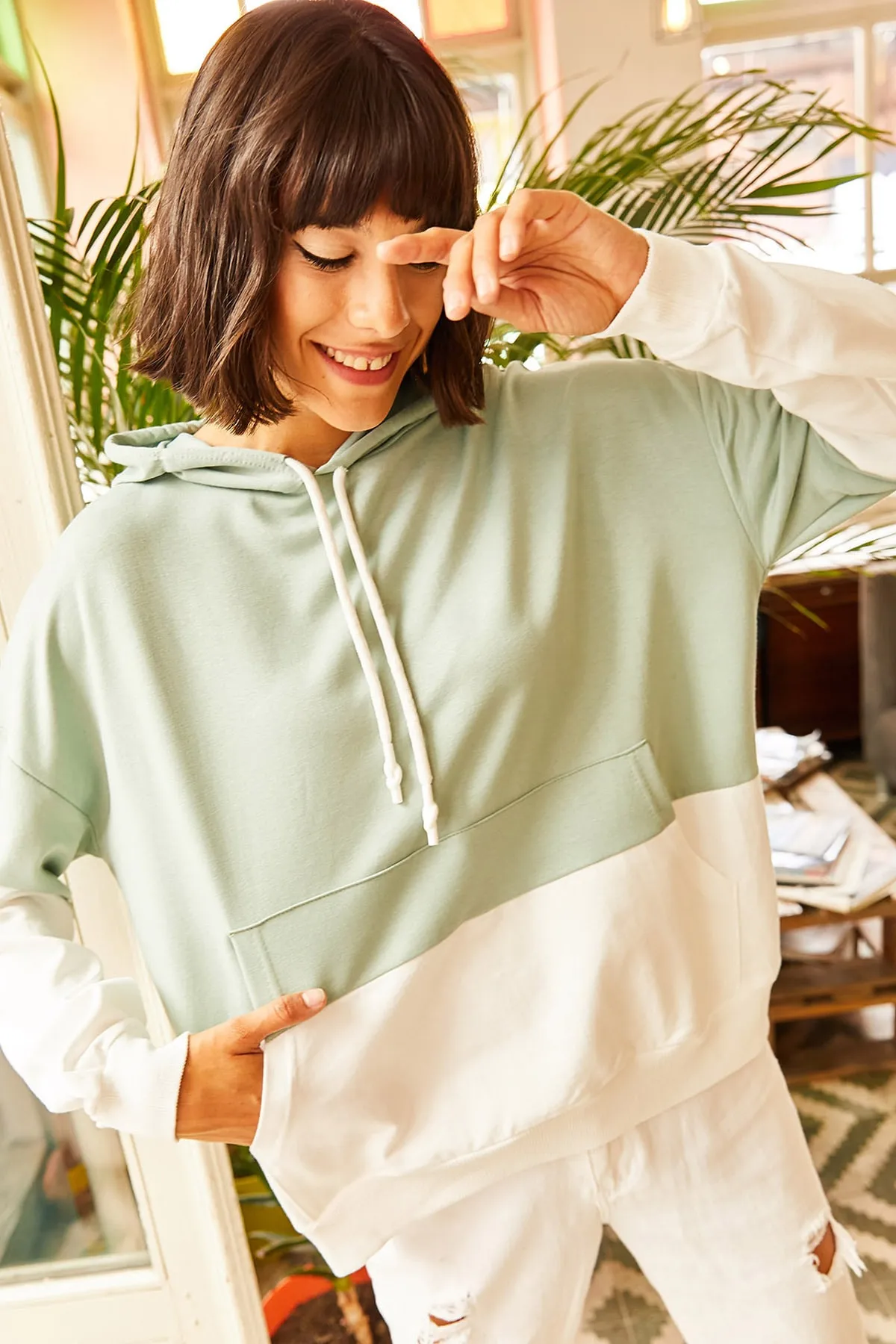 Olalook  Mintgrünes, zweifarbiges Oversize-Sweatshirt für Damen SWT-19000228