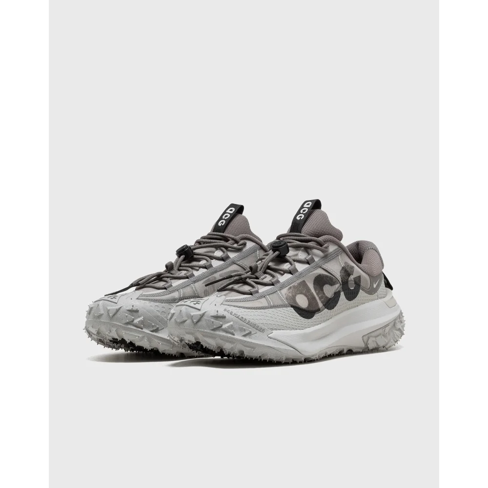 Nike ACG Mountain Fly 2 Low DV7903-003 / grau