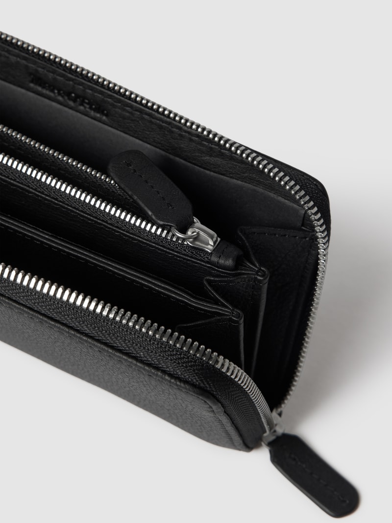 Portemonnaie mit Label-Detail Modell 'Emilie' in schwarz