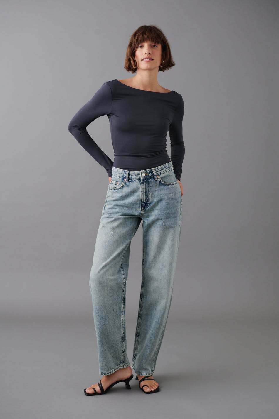 Baggy distressed jeans