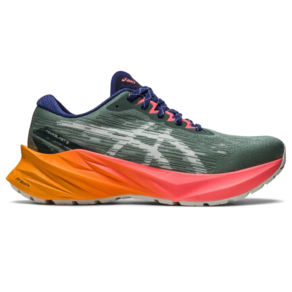 Asics Novablast 3 TR 1012B386.700 / grün
