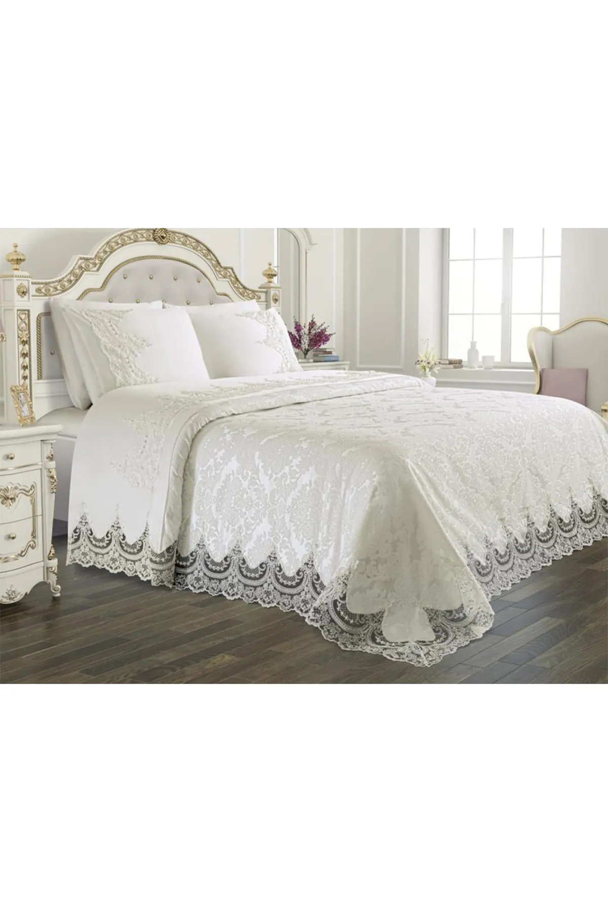 Çeyiz Diyarı  Französisch geschnürtes Mitgift-Brautset Arus, 7-teilig, Creme