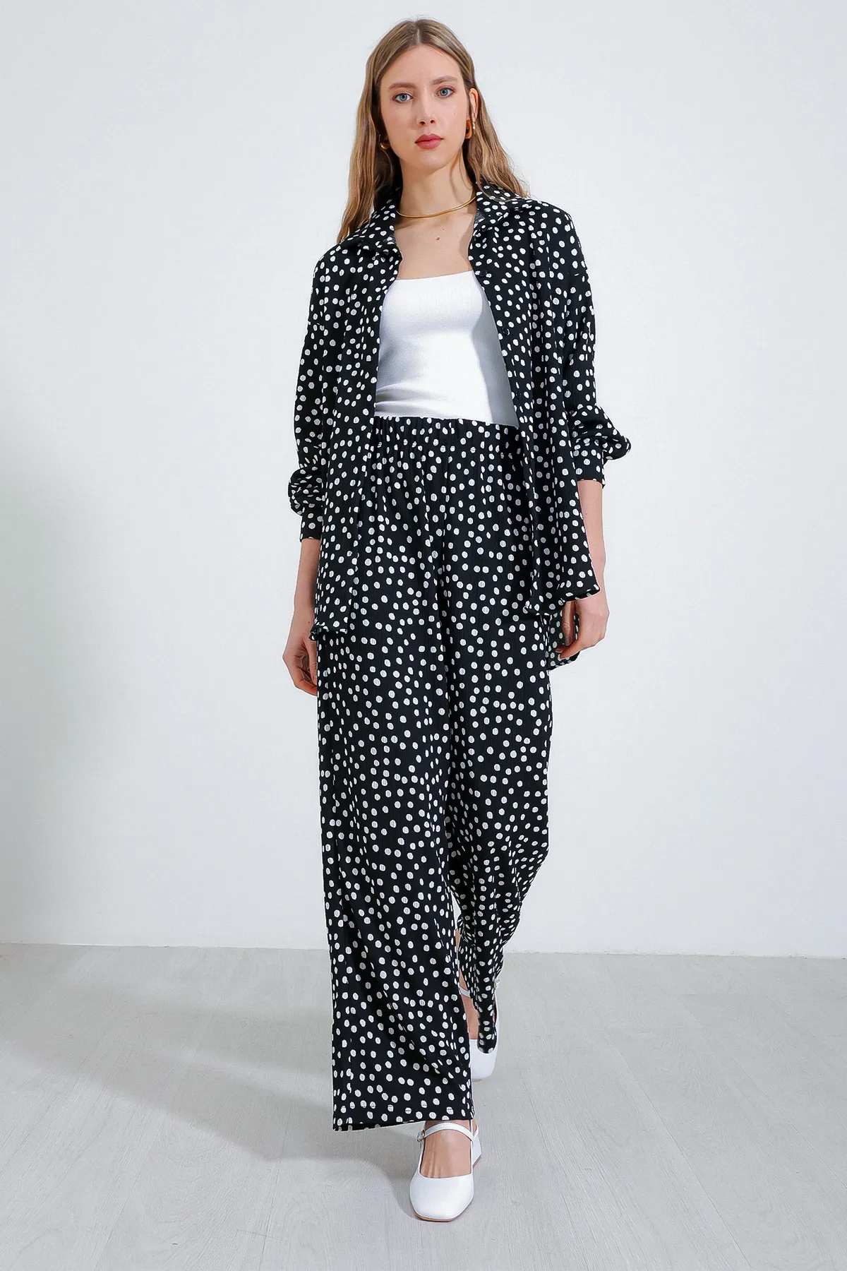 Bigdart  Damen Doppelstrickanzug mit Punkten, Schwarz, Ecru, 5858