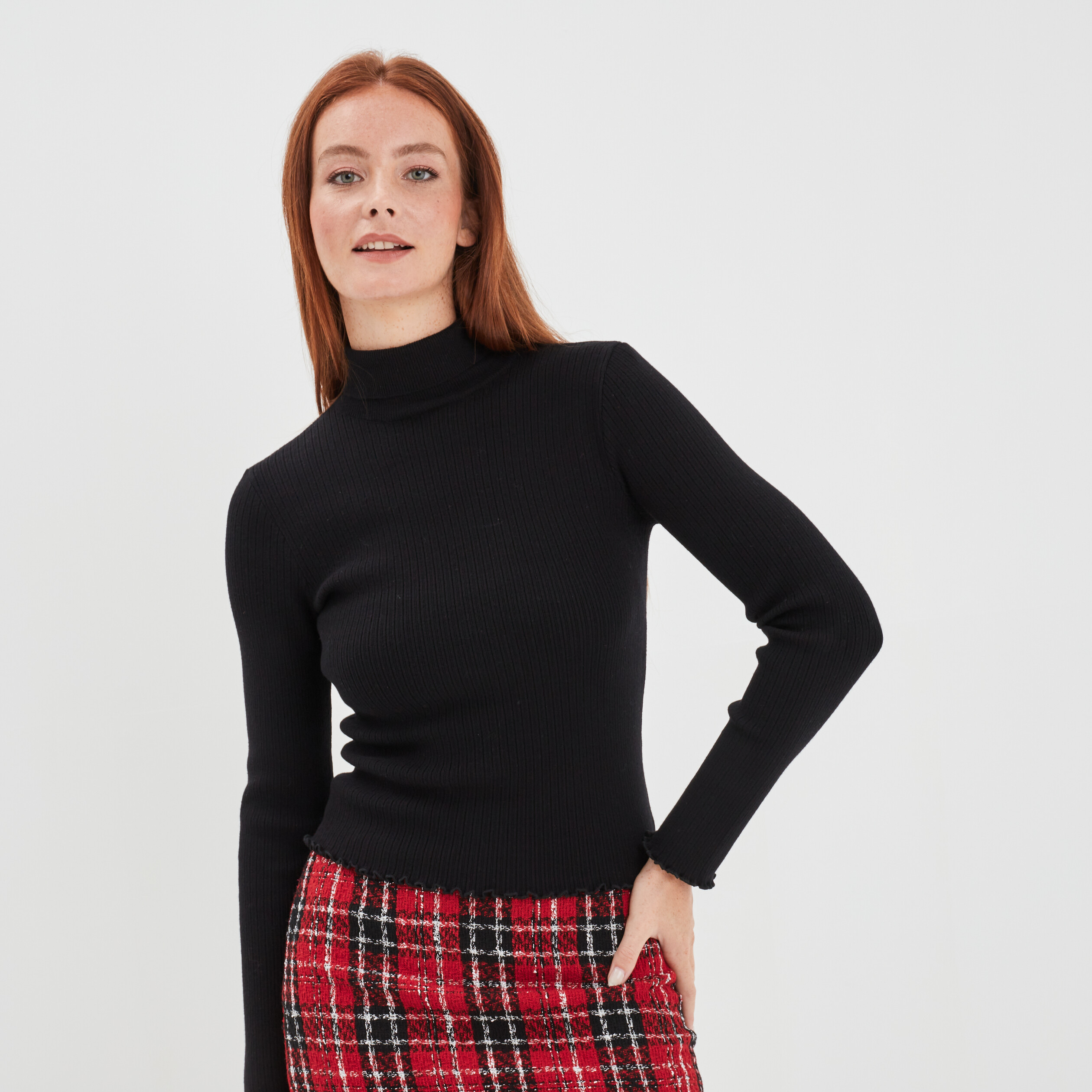 Pull côtelé col roulé ajusté court noir femme | La Halle