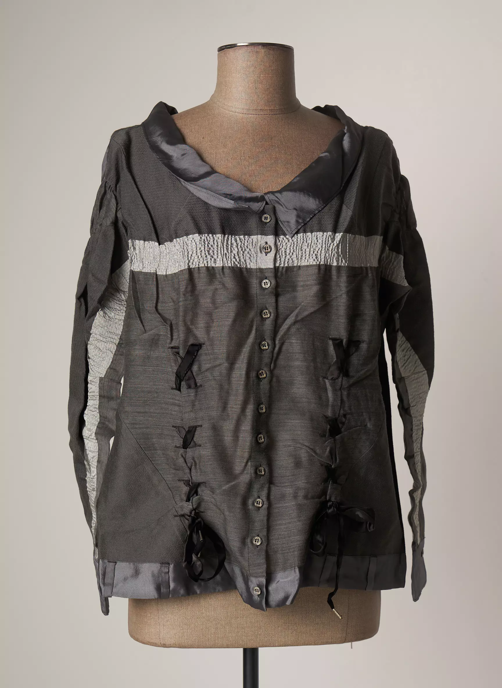 Marithe Francois Girbaud Vestecasual Femme couleur gris
