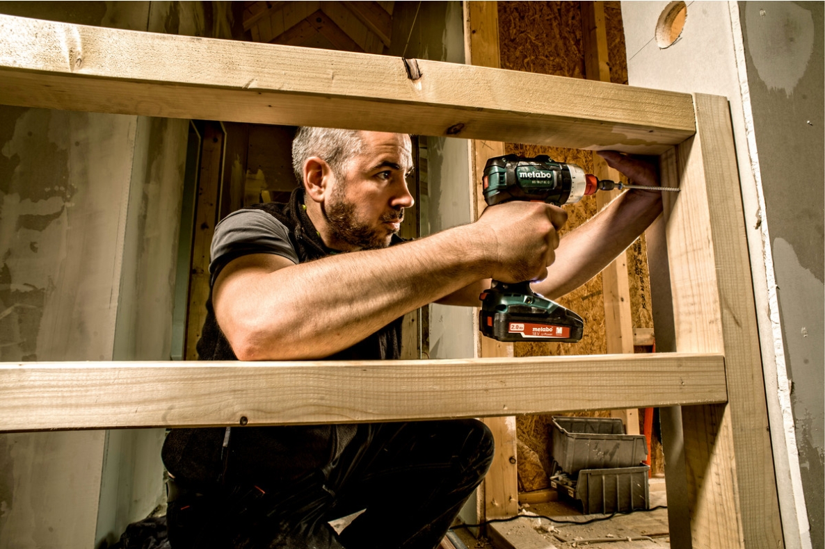 Metabo 602334800 BS 18 LT BL Q Kompakter Akku-Bohrschrauber 18 Volt 4,0 Ah LiHD 602334800
