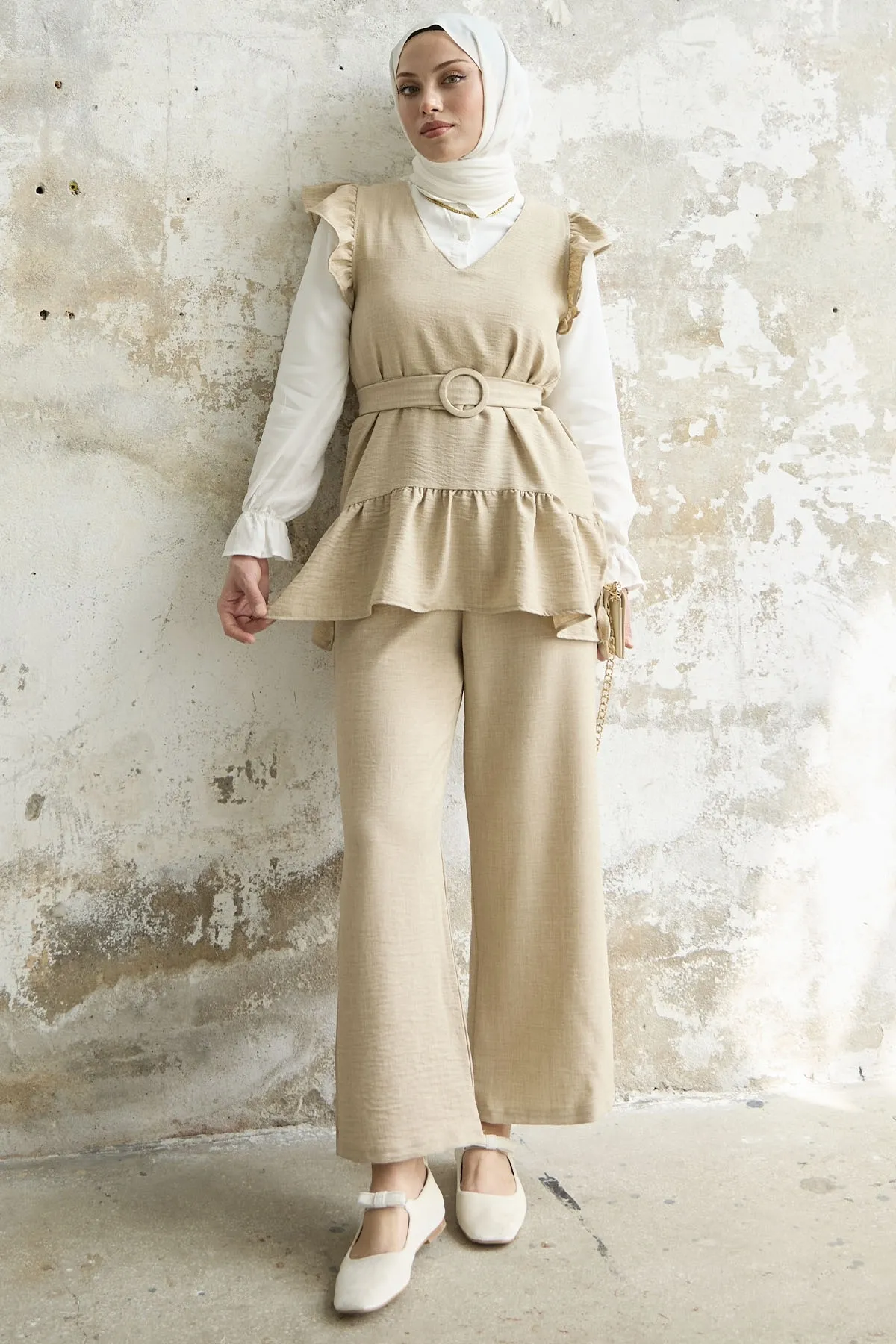 InStyle  Dreiteiliges Set mit Rüschen an der Schulter - Beige