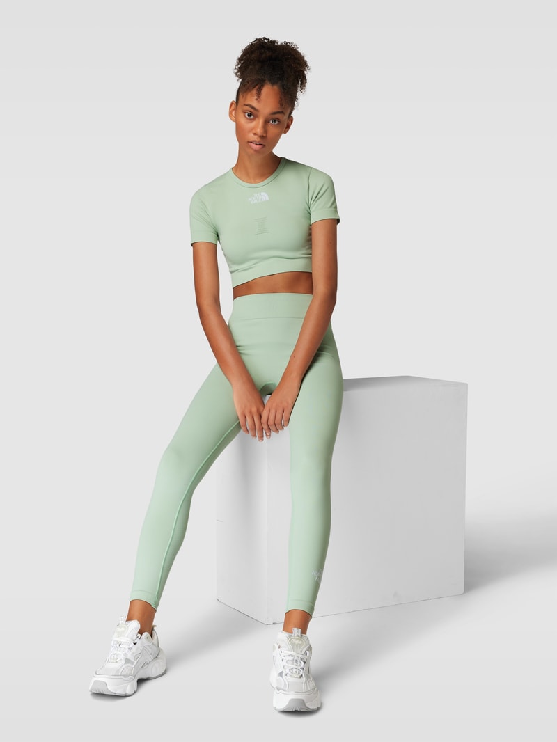 Cropped T-Shirt mit Label-Detail Modell 'NEW SEAMLESS' in mint