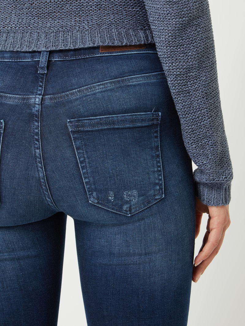 Jeans in schmaler Passform mit Stretch-Anteil Modell 'Blush' in dunkelblau
