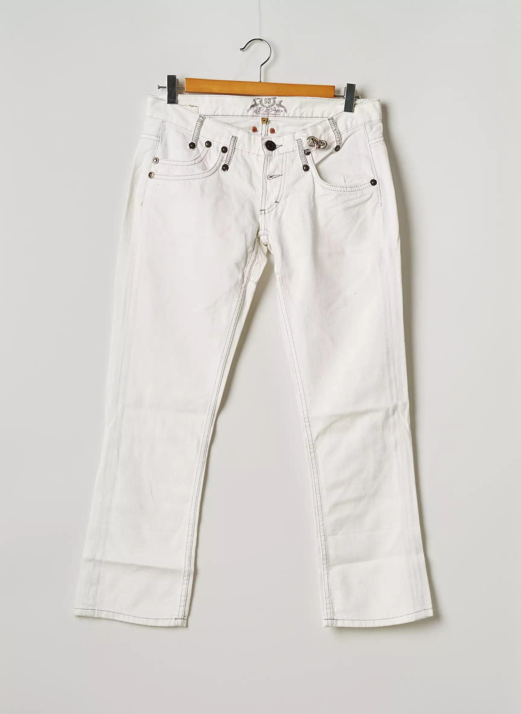 Freeman T Porter Pantacourts Femme couleur blanc