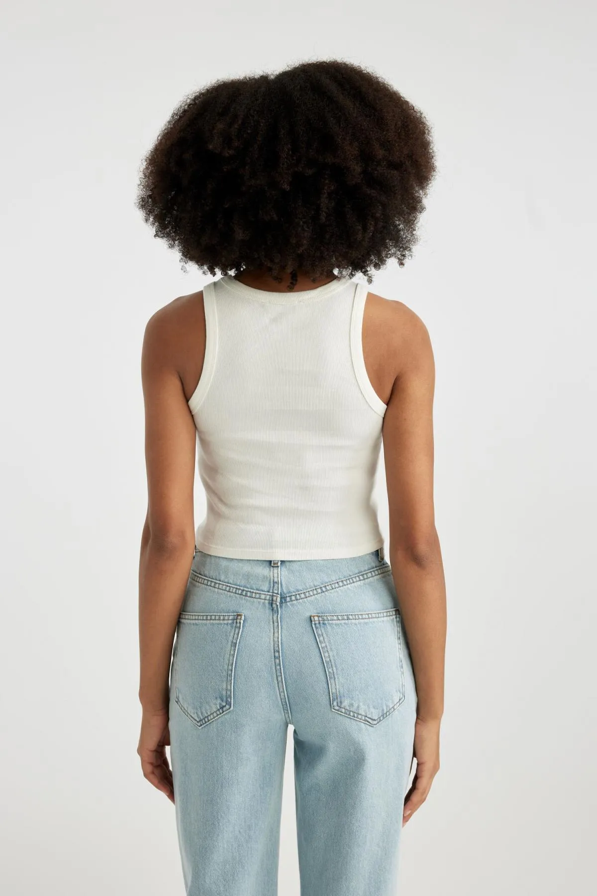DeFacto  Figurbetontes Neckholder-Camisole mit Rippenmuster Athlete U0357az24sm