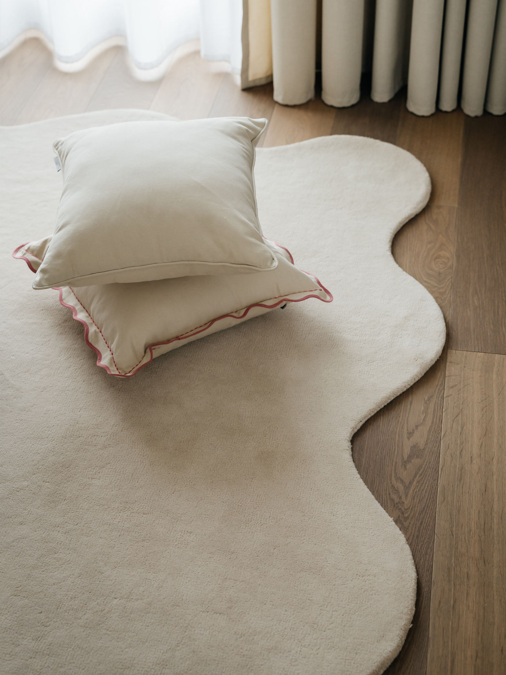 Supernova Woll-Teppich, Beige