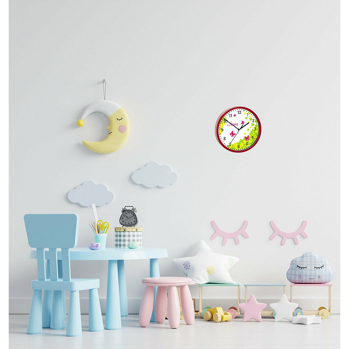 Kinder Wanduhr personalisiert mit Name Schmetterling Blume