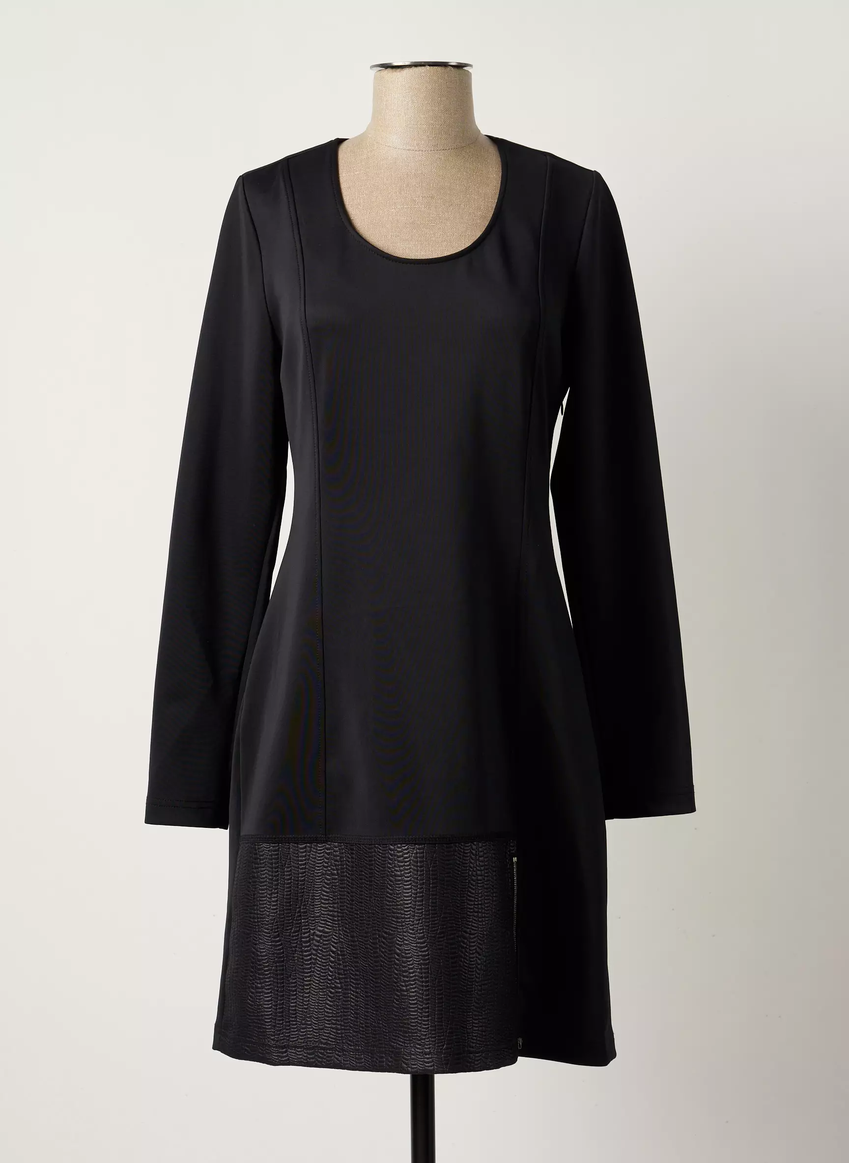 Eva Kayan Robes Mi Longues Femme couleur noir
