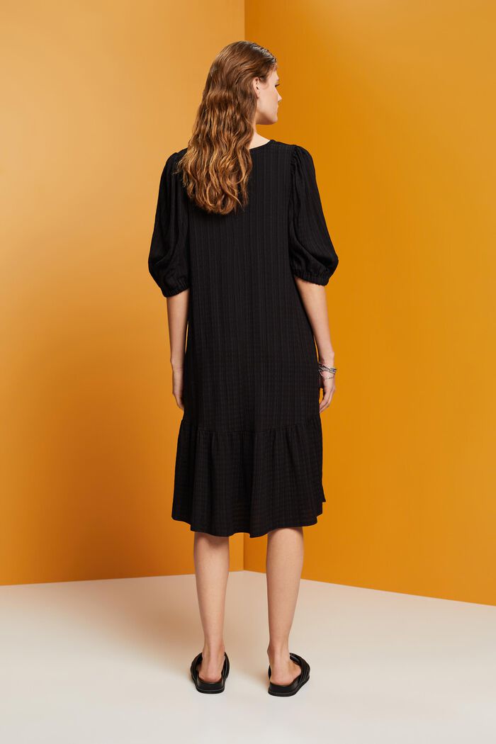 Strukturiertes Midikleid