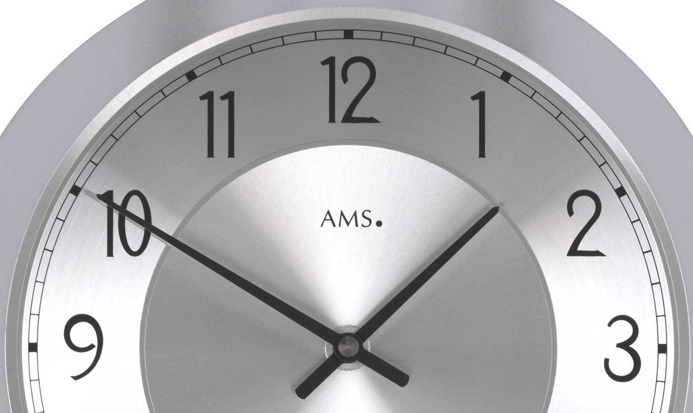 AMS Wanduhr 7018A