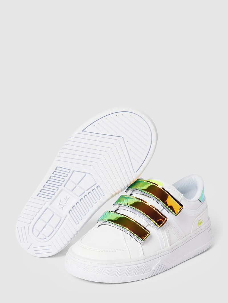 Sneaker mit Label-Detail in weiß