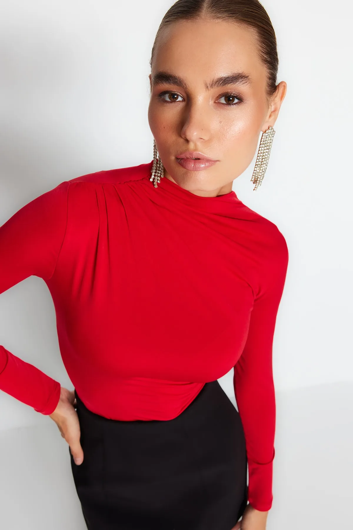 Trendyol Collection  Roter Body mit Sitzkragen und detailliertem Body TPRAW24BD00008