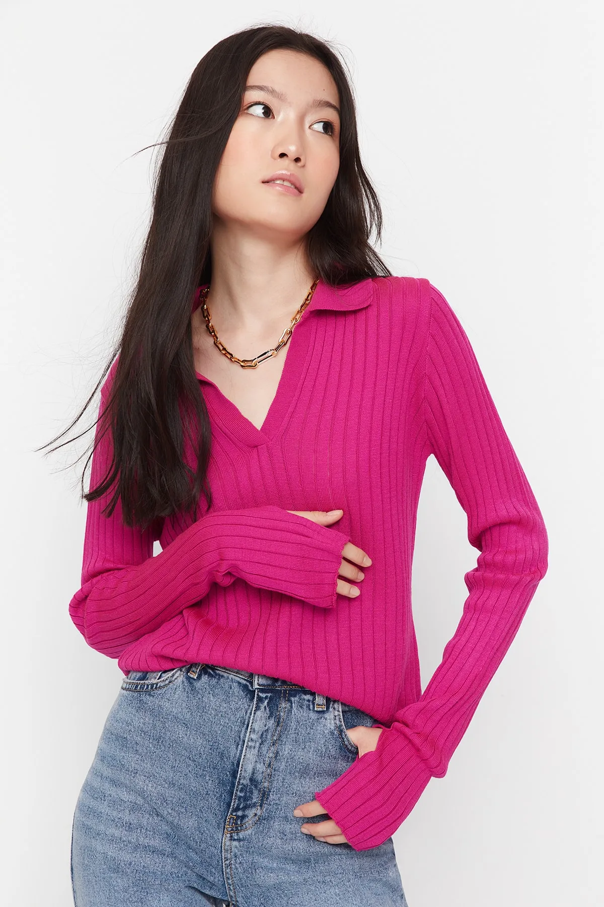 Trendyol Collection  Fuchsiafarbener Strickpullover mit Rollkragen TWOAW21KZ1113