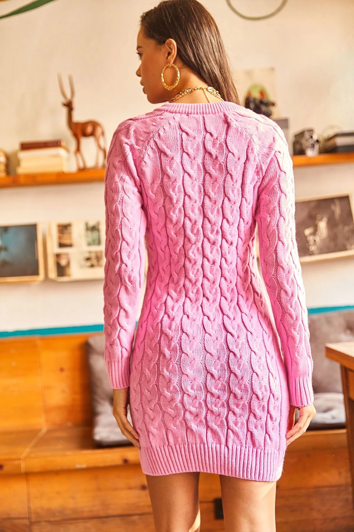 Olalook  Damen-Strickkleid in Bonbonrosa mit Reißverschluss und geflochtenem Haar ELB-19001362