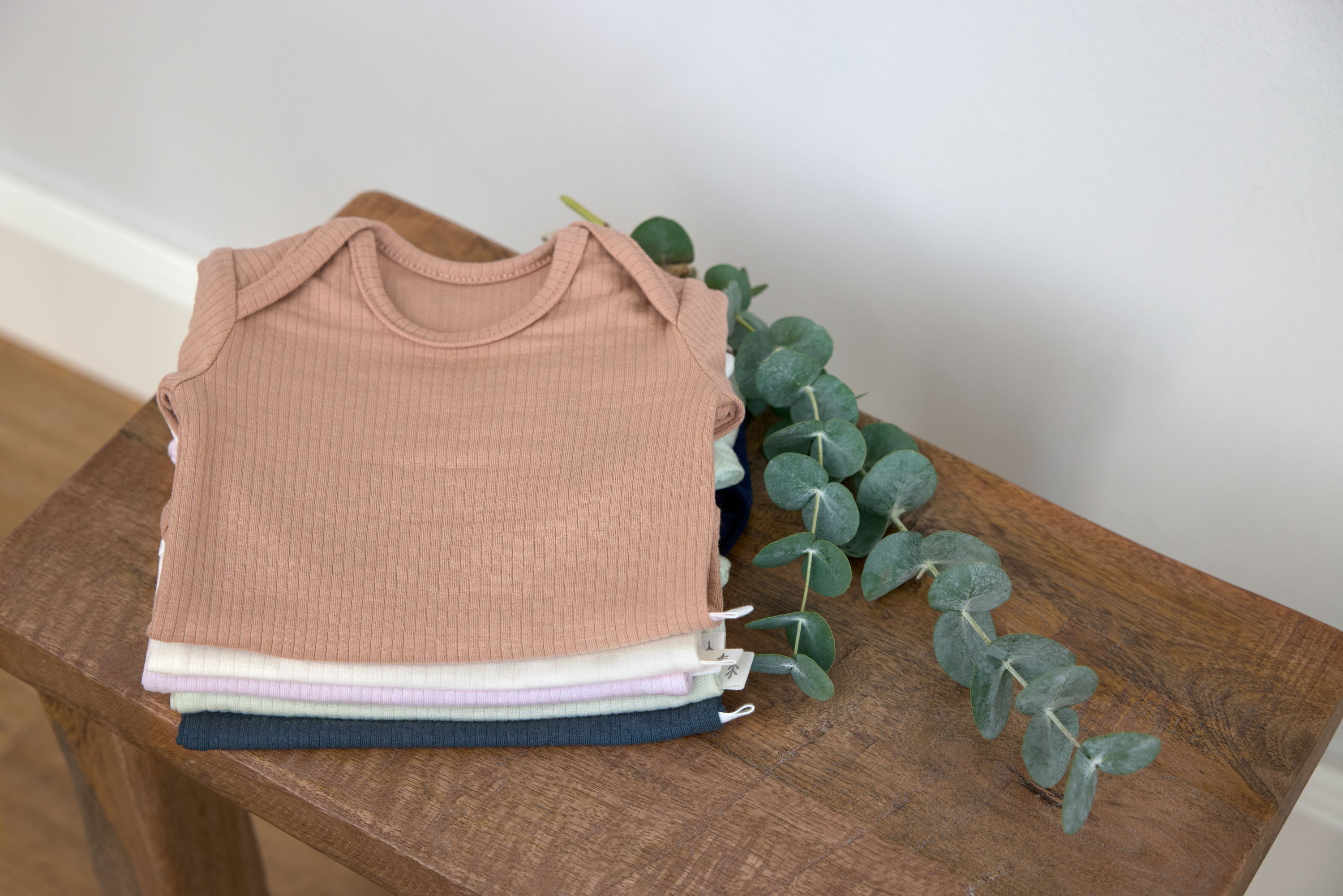 Baby Body Kurzarm - gerippt, Milky
