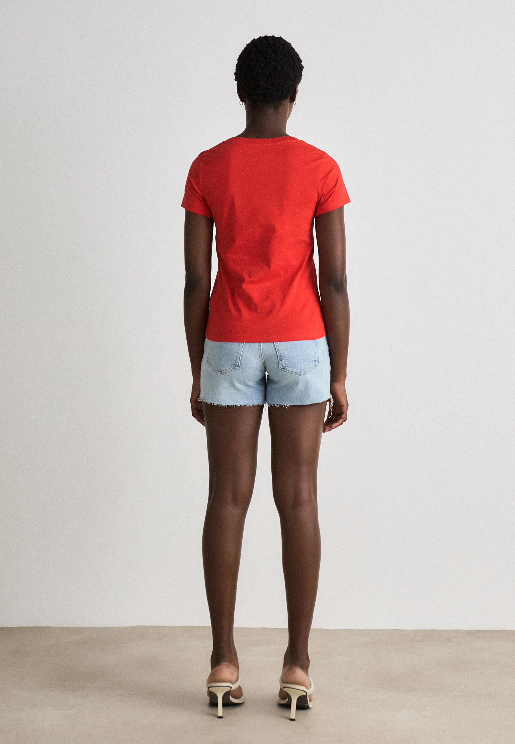 Calvin Klein Jeans MID RISE - Pantalones cortos vaqueros