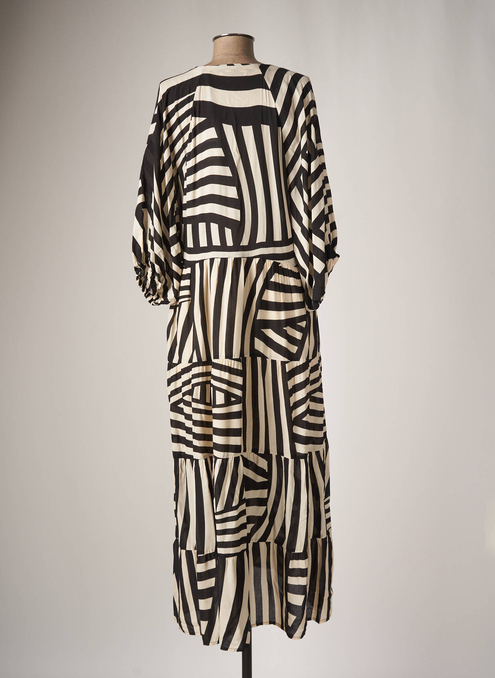 Lola Casademunt Robes Longues Femme couleur noir