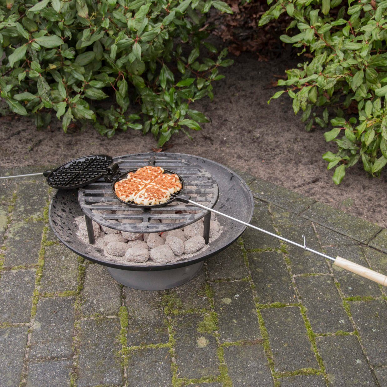 Esschert Design BV Waffeleisen Waffeleisen für das Lagerfeuer, Waffeleisen für den Outdoorgenuß