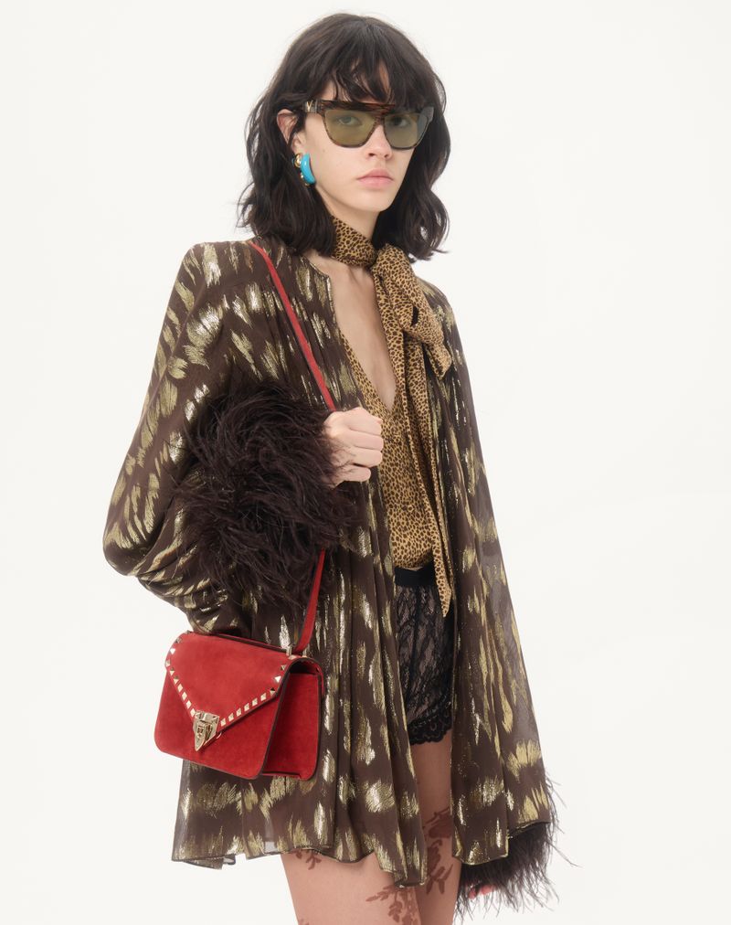 Bolsa de ombro pequena Valentino Garavani Rockstud em camurça