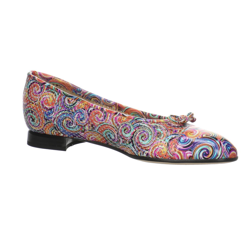 Brunate Ballerina