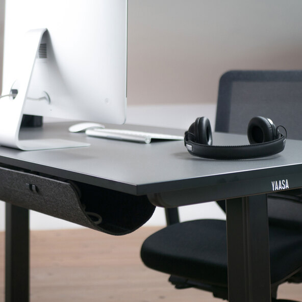 Elektrisch höhenverstellbarer Schreibtisch Desk Basic, anthrazit