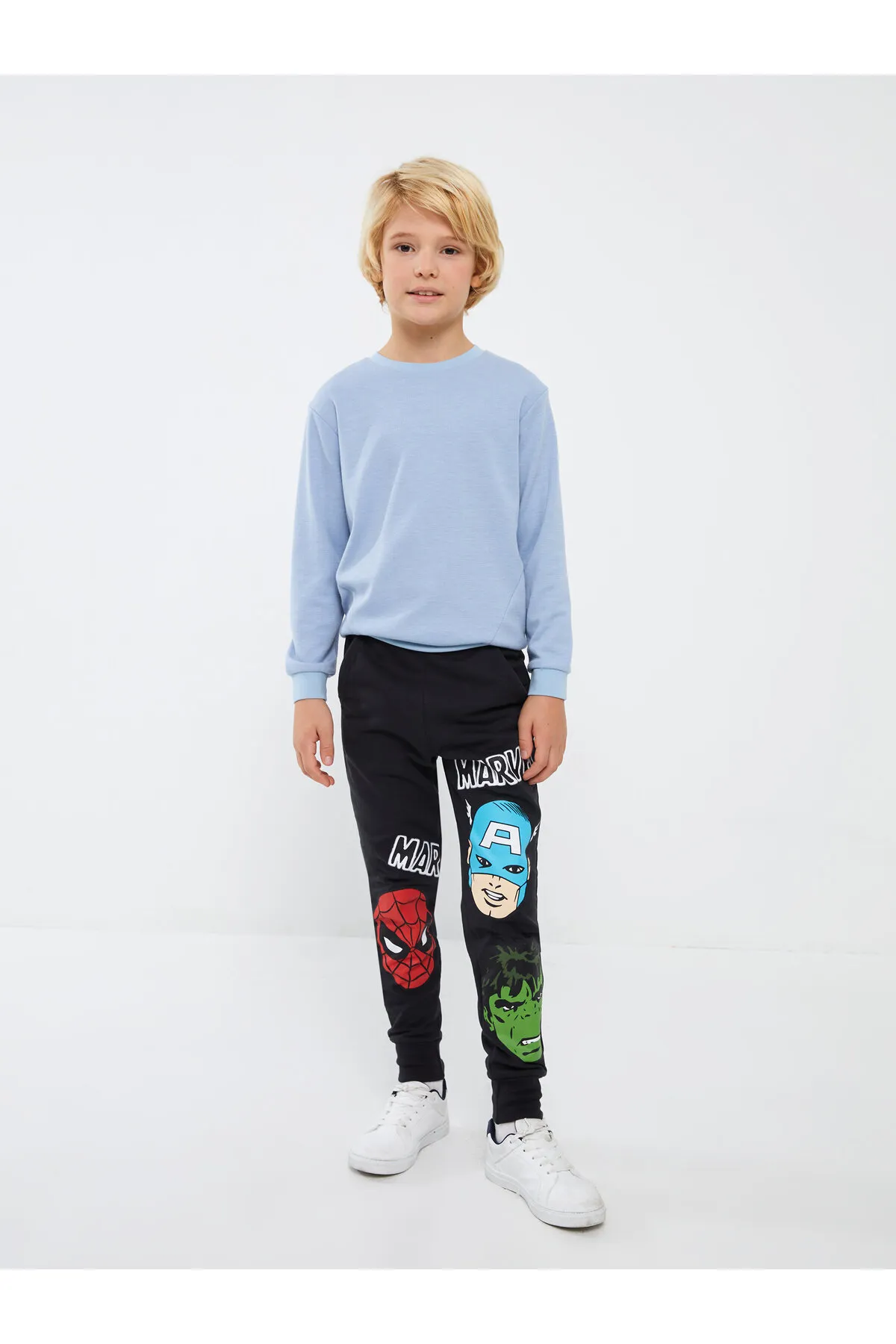LC Waikiki  Marvel-bedruckte Jogger-Jogginghose für Jungen mit elastischem Bund