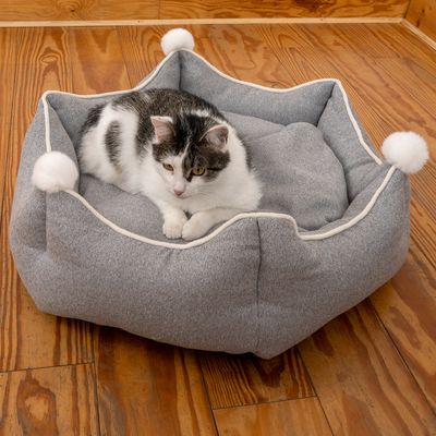 Bett Crown