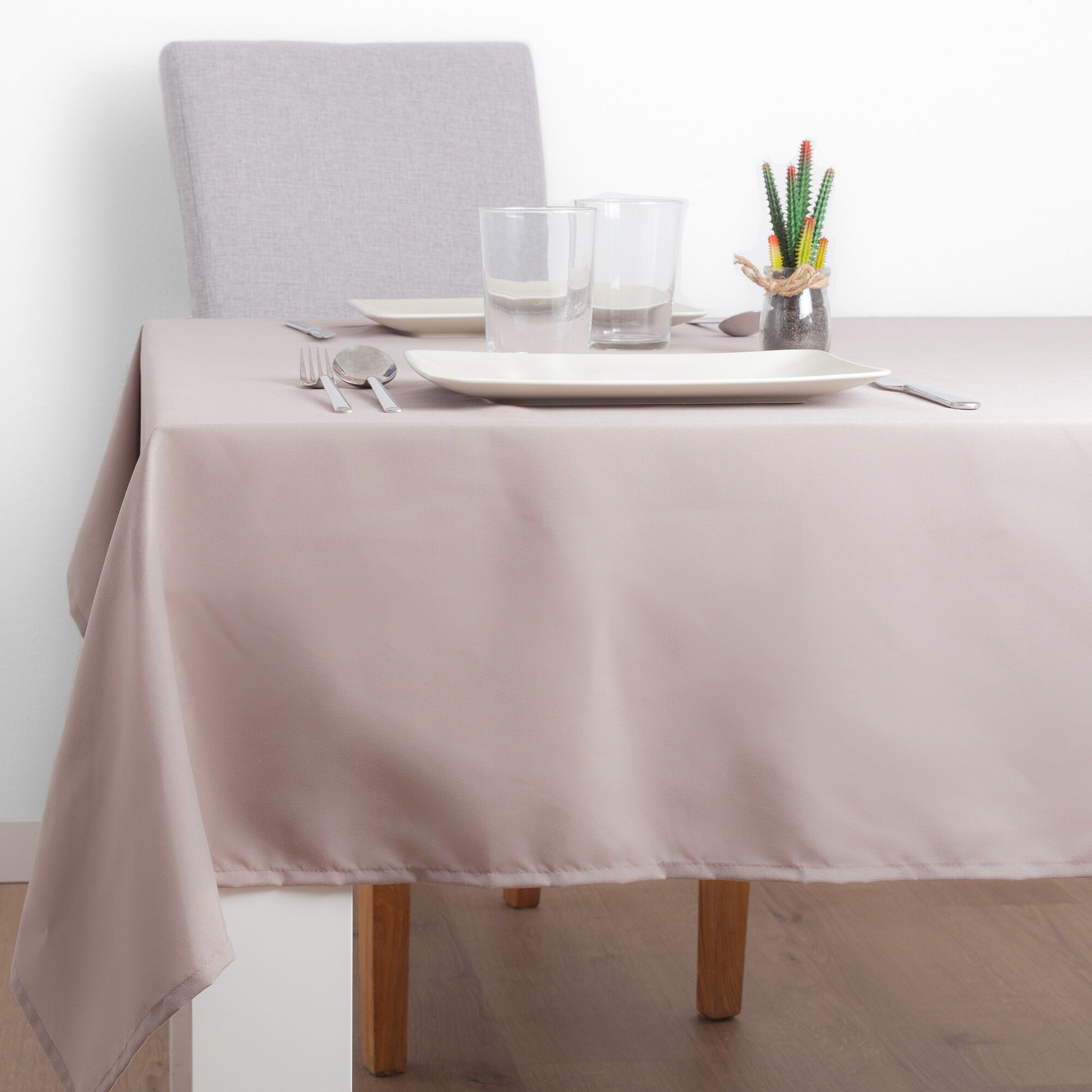 Nappe unie toucher peau de pêche