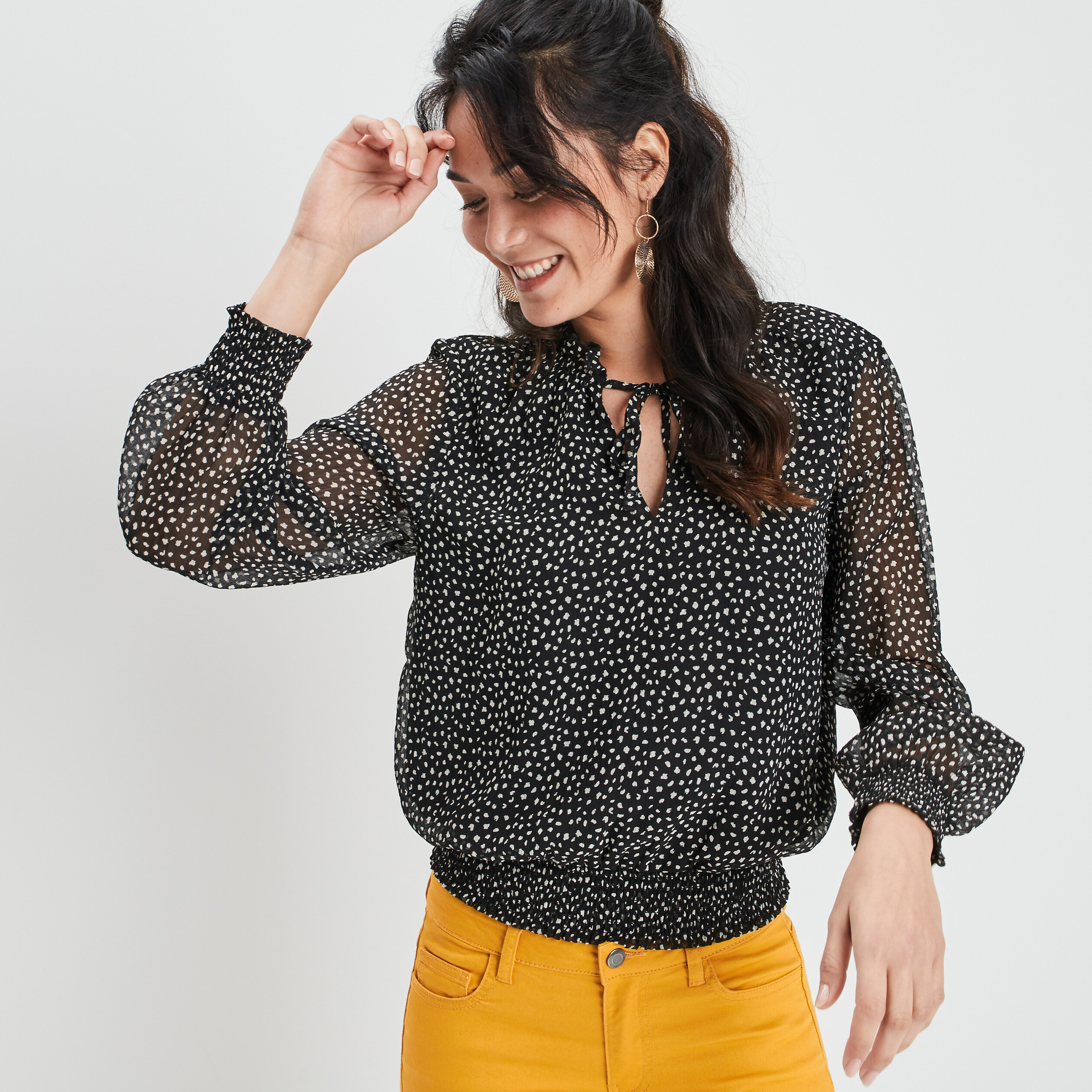 Blouse manches longues col montant noir femme | La Halle