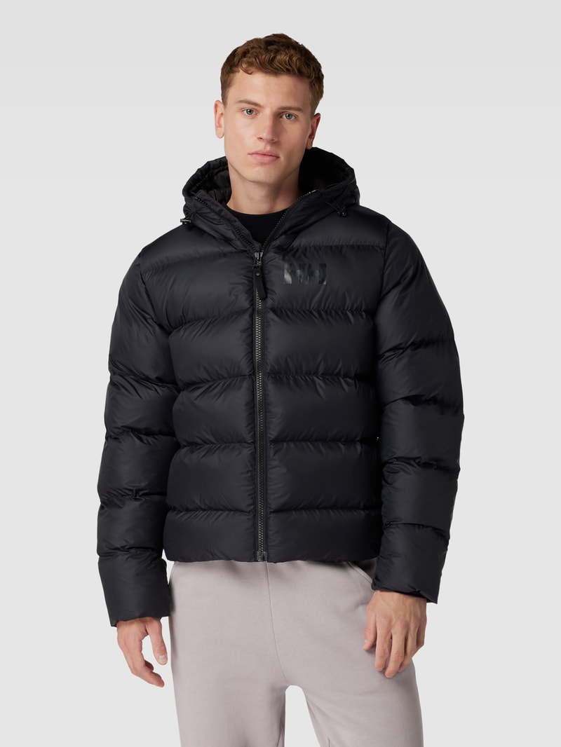 Steppjacke mit Label-Detail in schwarz