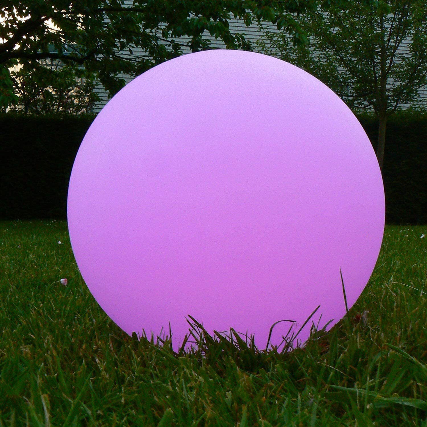 @tec Gartenleuchte Kabellose LED Kugellampe, LED, Outdoor, Kugellampe, Leuchtkugel, Ball, Farbwechsel, 42 Helligkeitsstufen, Fernbedienung, hängend, stehend, spritzwassergeschützt, IP54, Gartenleuchte, innen & außen, Akku, kabellos