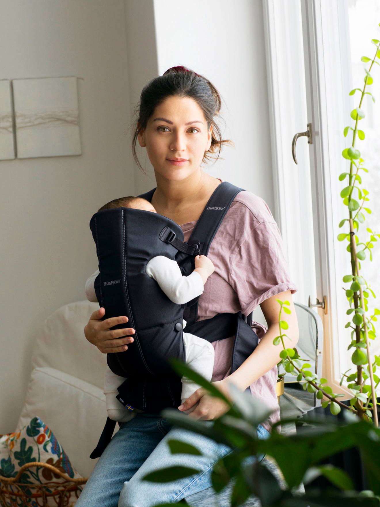 Porte-bébé Mini en coton BabyBjörn noir