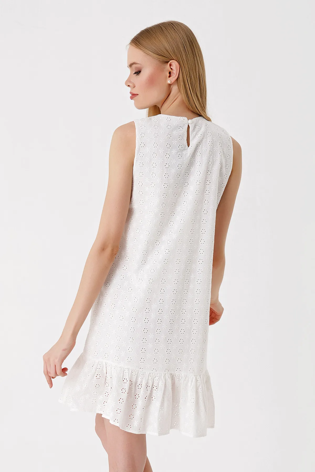 Bigdart  2391 Minikleid mit V-Ausschnitt und Wellenkante – Weiß