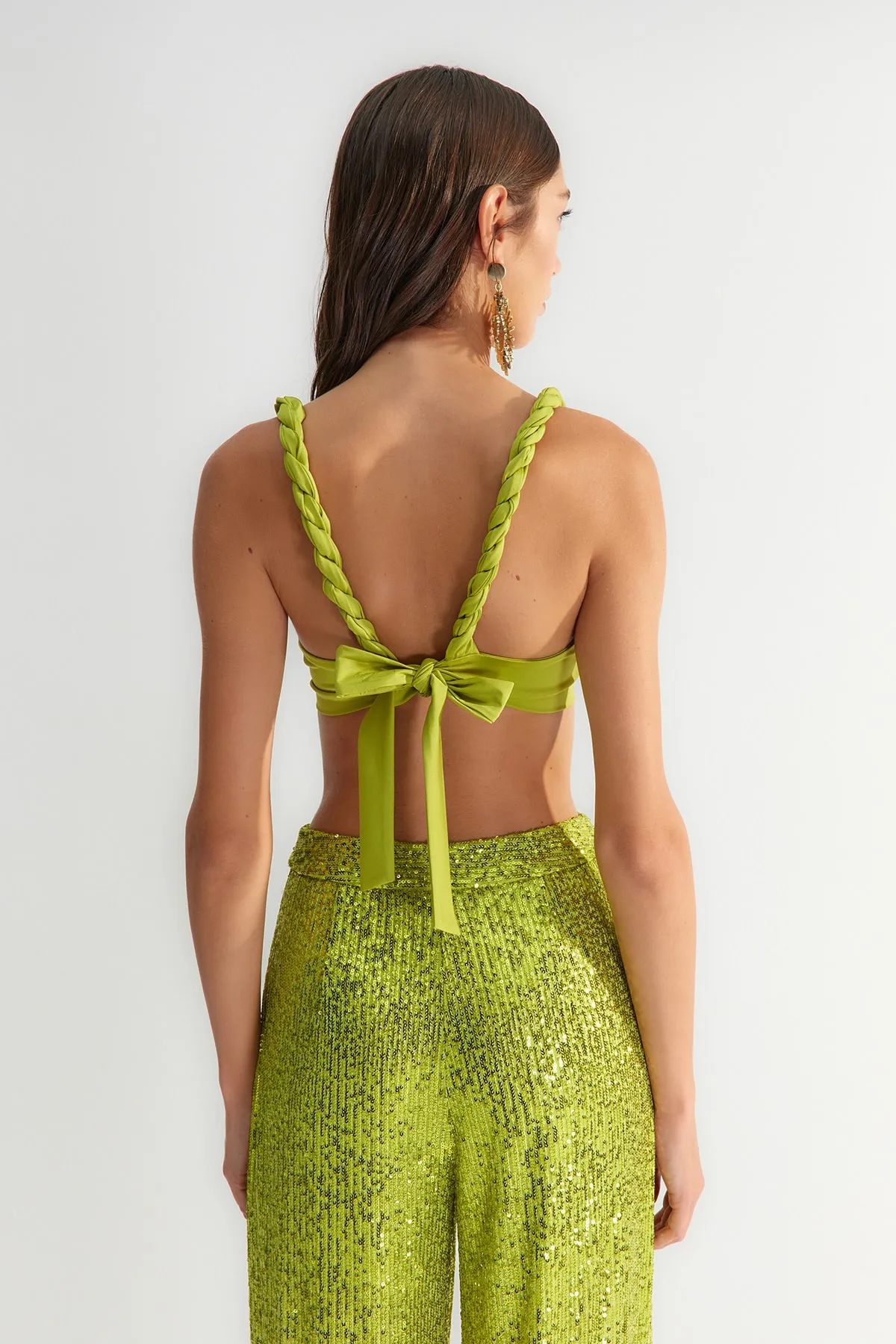Trendyol Collection  X Zeynep Tosun Hellgrünes Träger-Bustier mit detailliertem Bügel TCLSS23BS00009