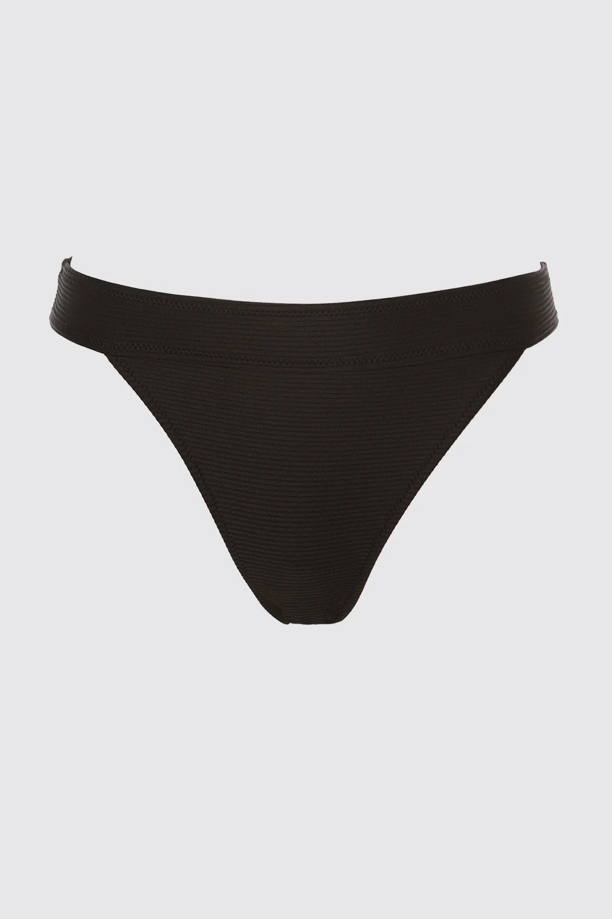 Trendyol Collection  Schwarze, strukturierte, reguläre Bikinihose mit hohem Beinausschnitt TBESS21BA0016