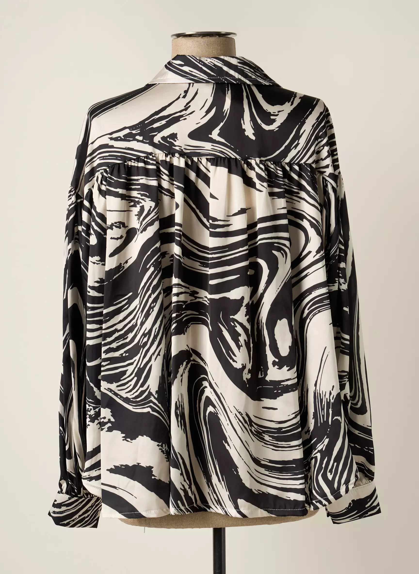 Wiya Chemisiers Femme couleur noir