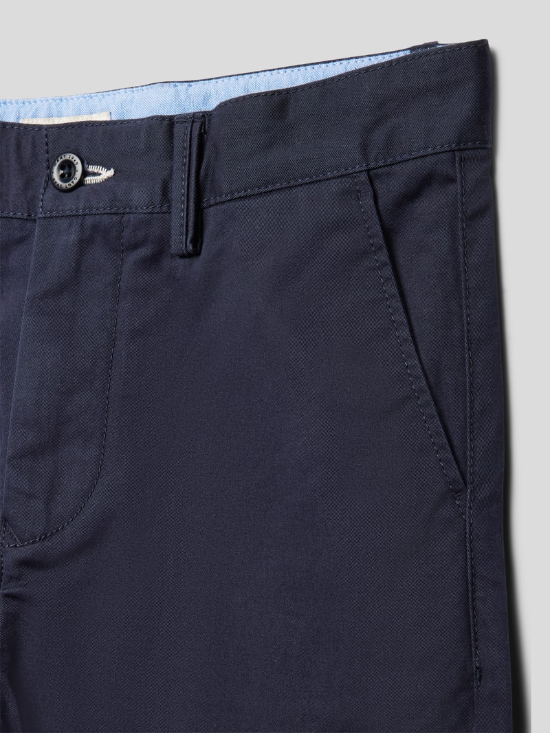 Chino mit Paspeltaschen in blau