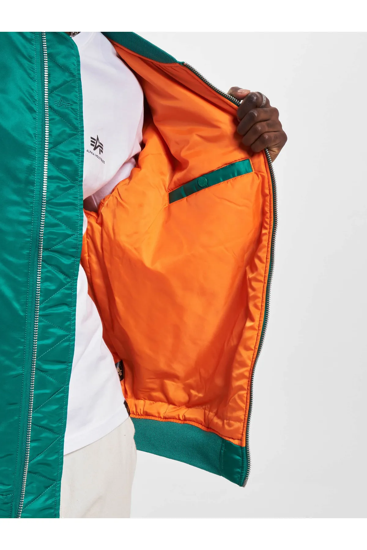 Alpha Industries  Damen Alpha Industries MA-1 Kern Bomberjacke