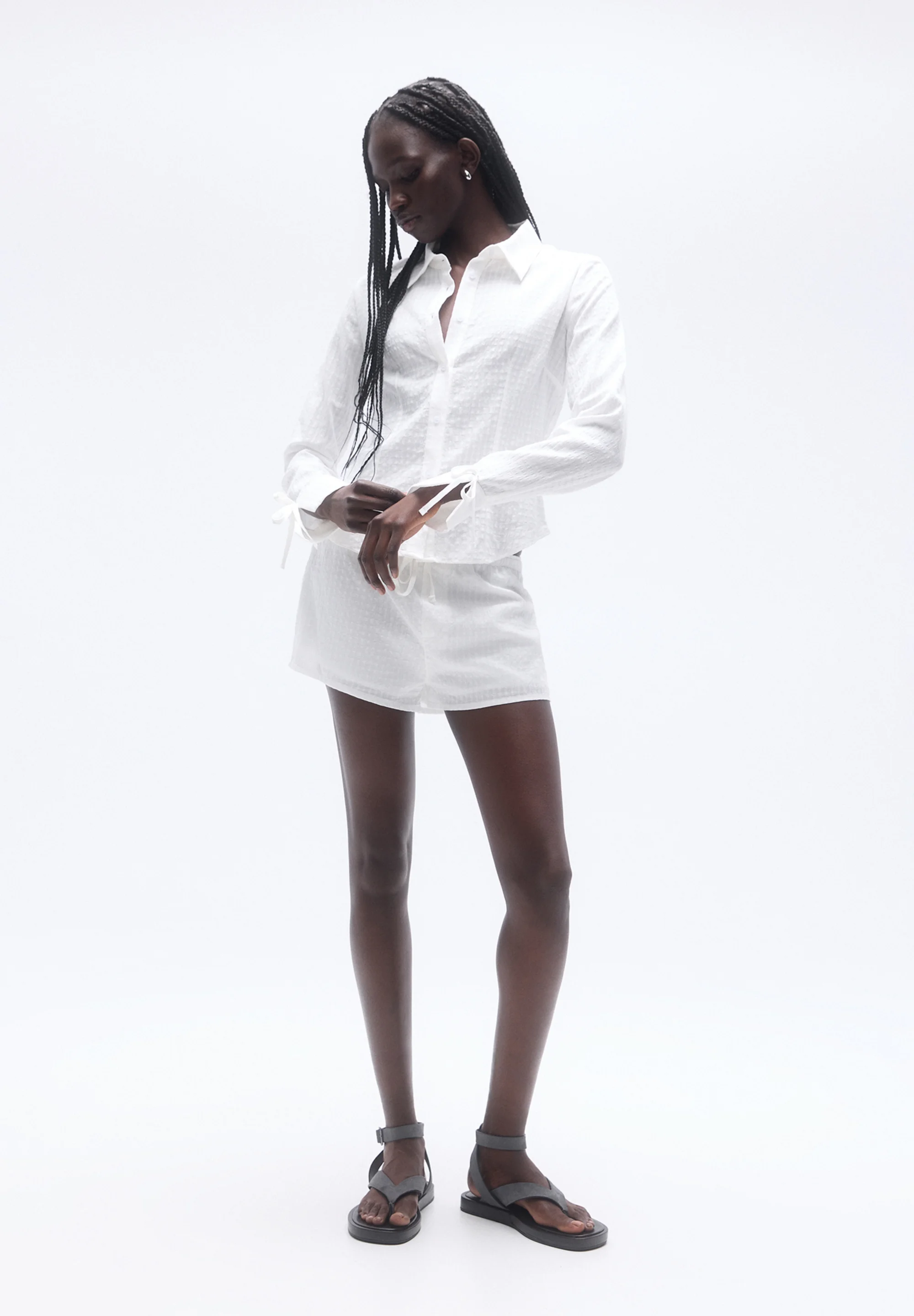 PULL&BEAR AJUSTADO CON PINZAS - Camisa