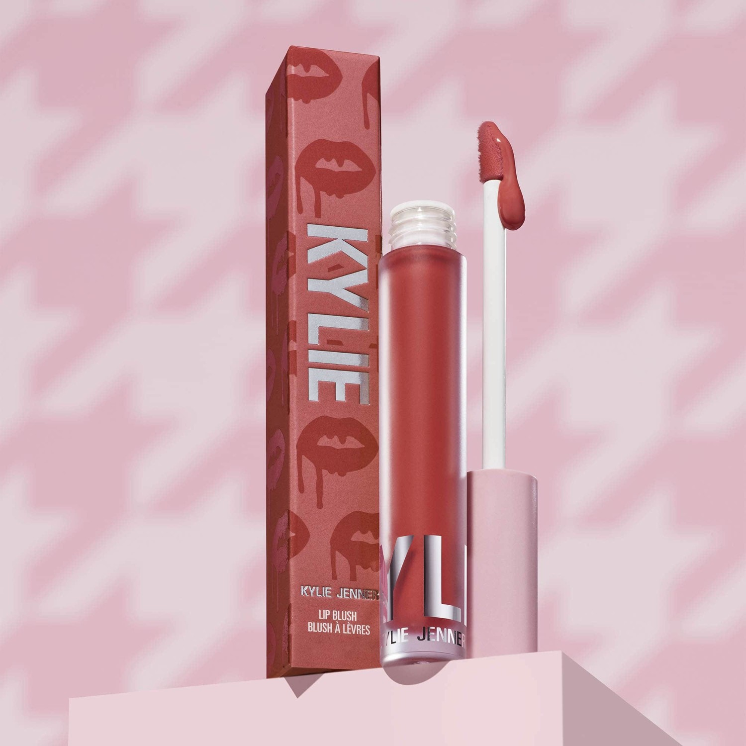 KYLIE COSMETICS руменило за усне