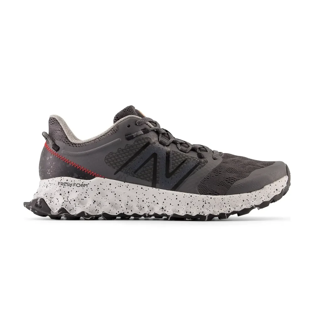 New Balance Fresh Foam Garo MTGAROLG / grau