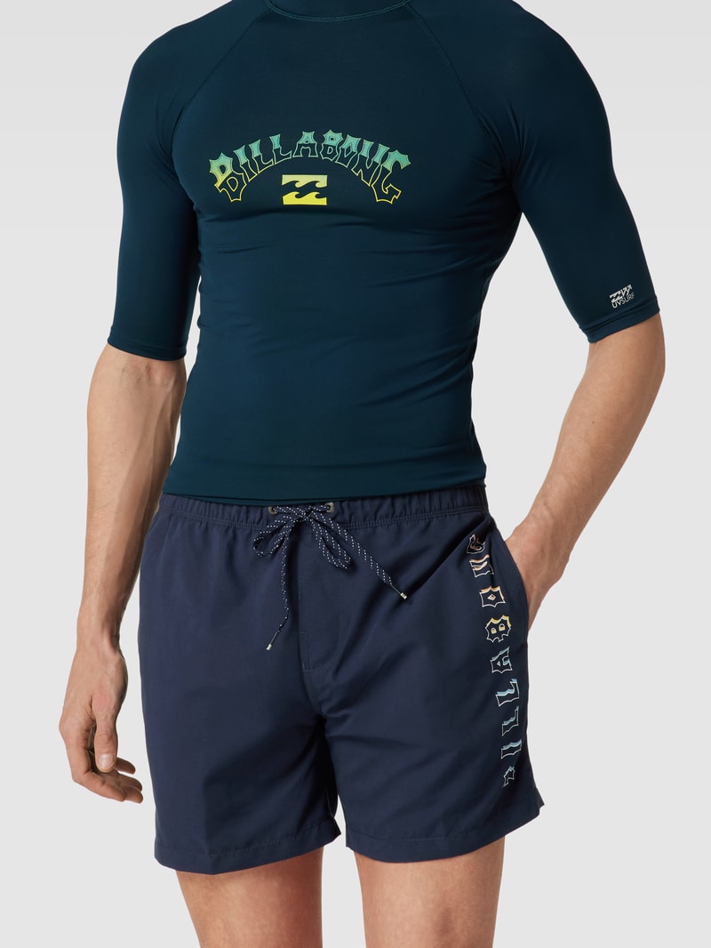 Badehose mit Label-Detail Modell 'ALL DAY HERITAGE' in marineblau