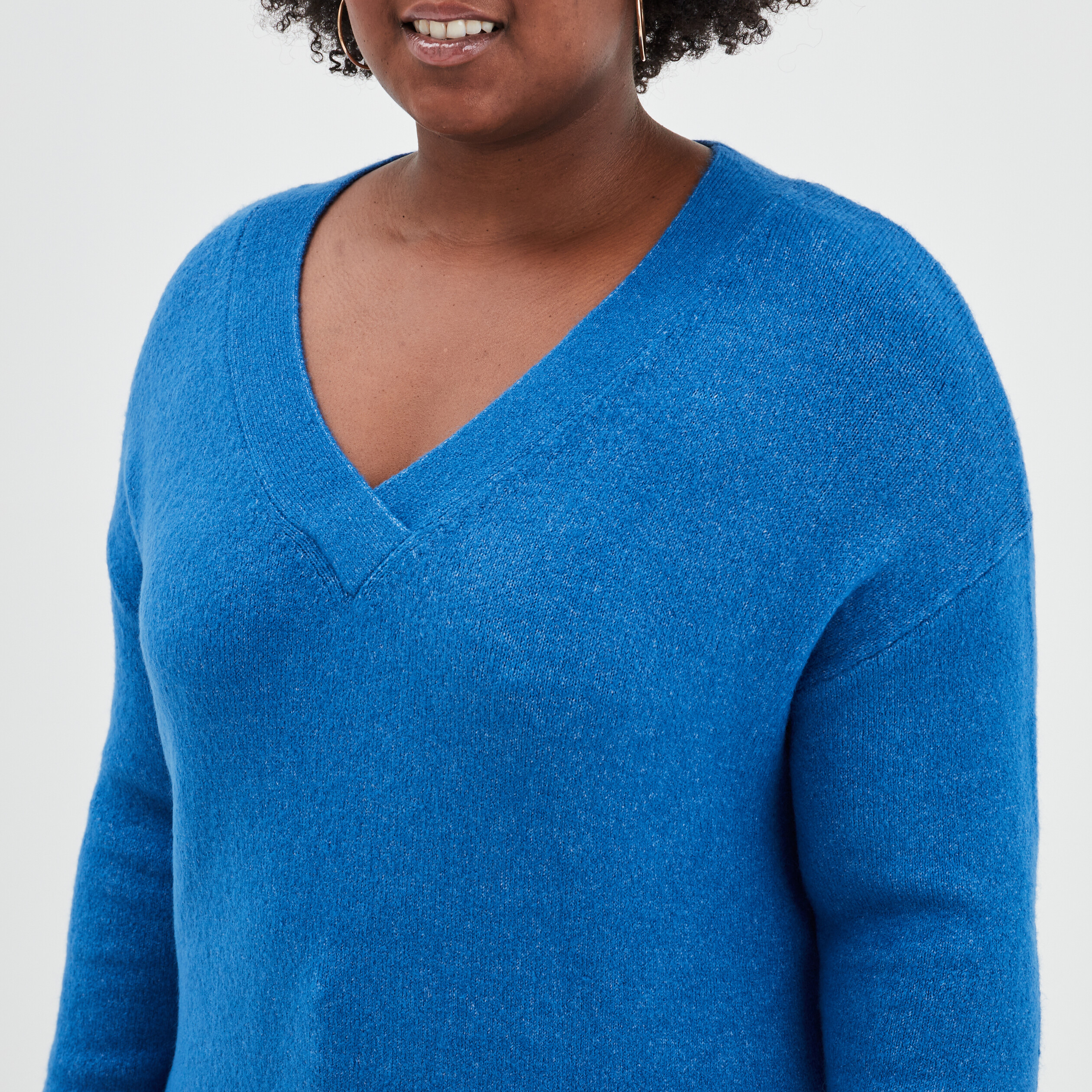 Pull col en V manches longues bleu femme grande taille | La Halle